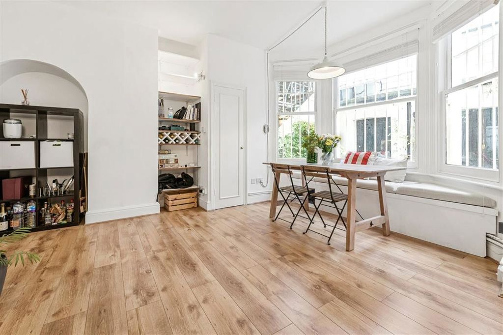 Property photo 2 of 5