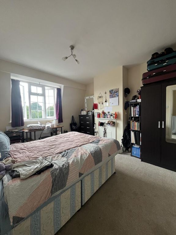 Property photo 2 of 7 Bedroom