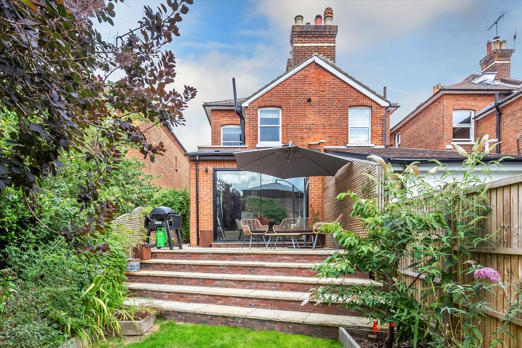 Property photo 2 of 11 Image