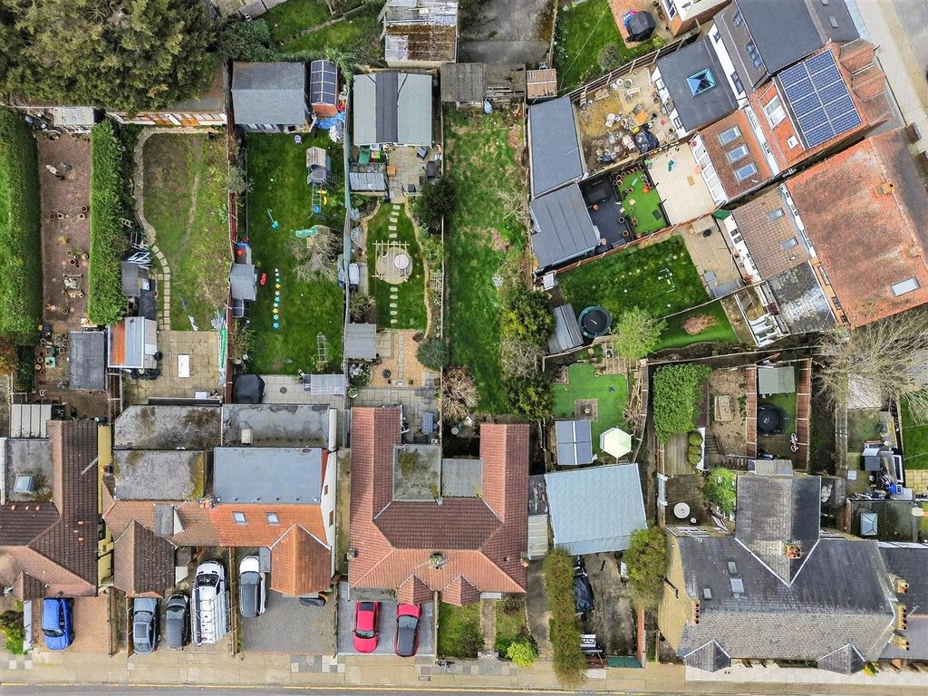 Property photo 3 of 38