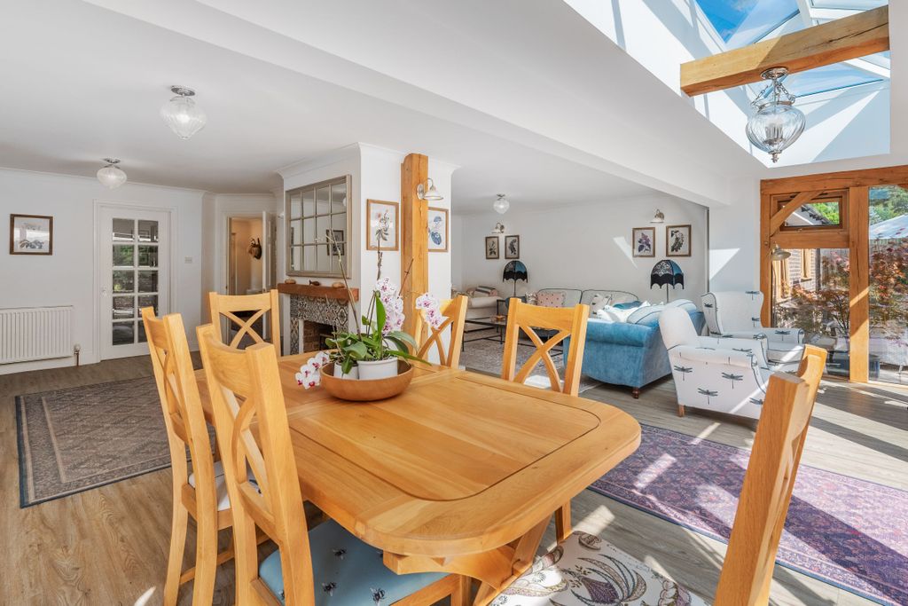 Property photo 2 of 32 Oak Framed Dining - With Garden Views