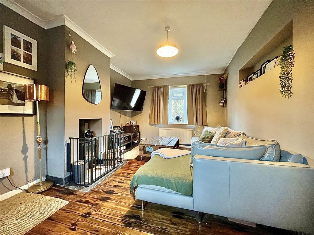 Property photo 2 of 26