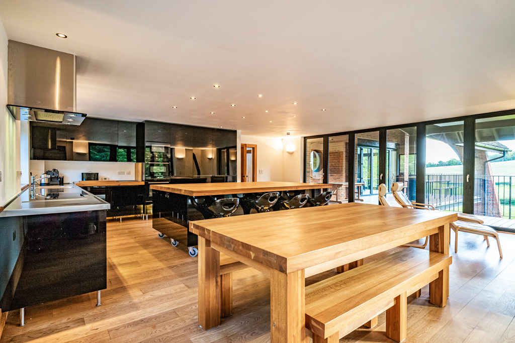 Property photo 3 of 57