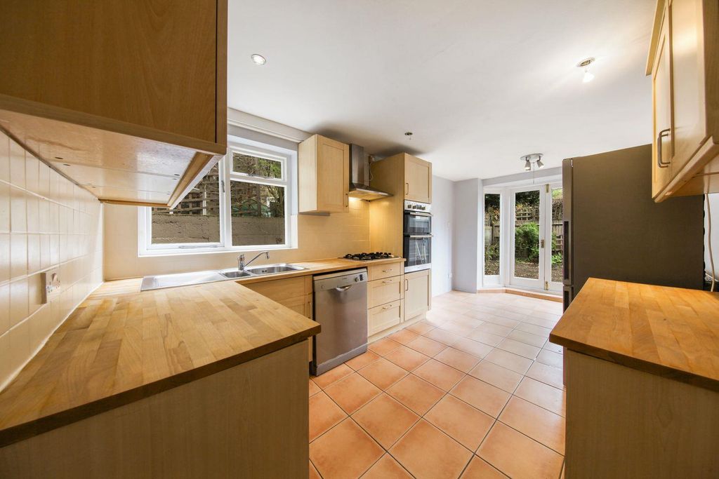 Property photo 2 of 14 18780879 (12).Jpg