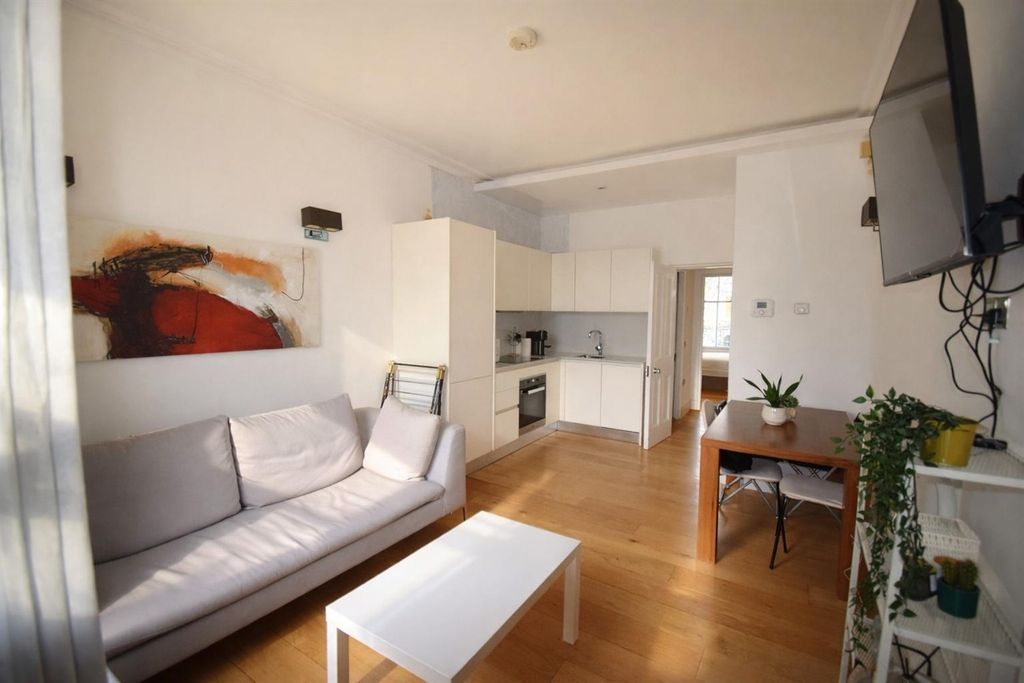 Property photo 1 of 15 (Main)