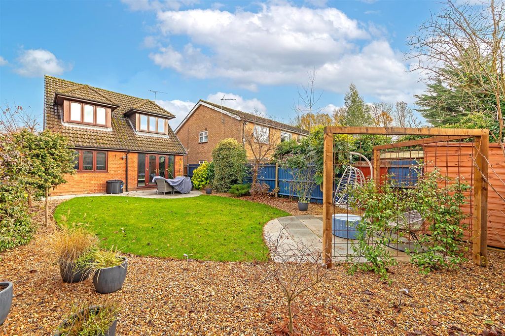 Property photo 1 of 30 48Tennysonroad-44.Jpg