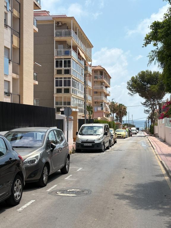 Property photo 2 of 35