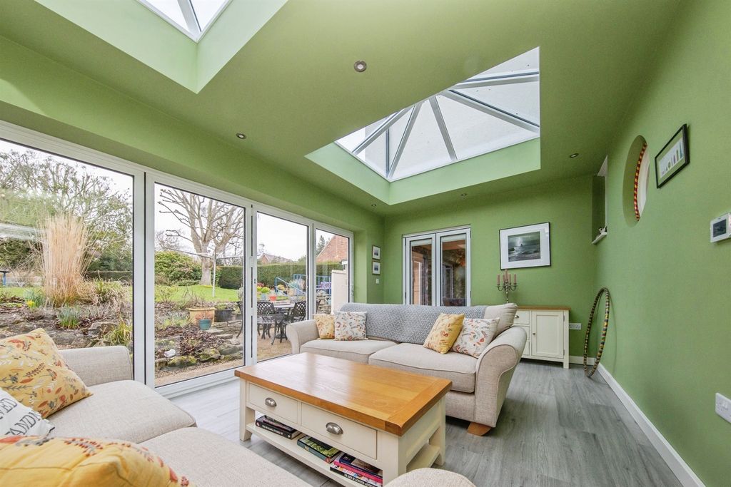 Additional image 6 of 4 bed detached house for saleQueens Road, Harwich CO12