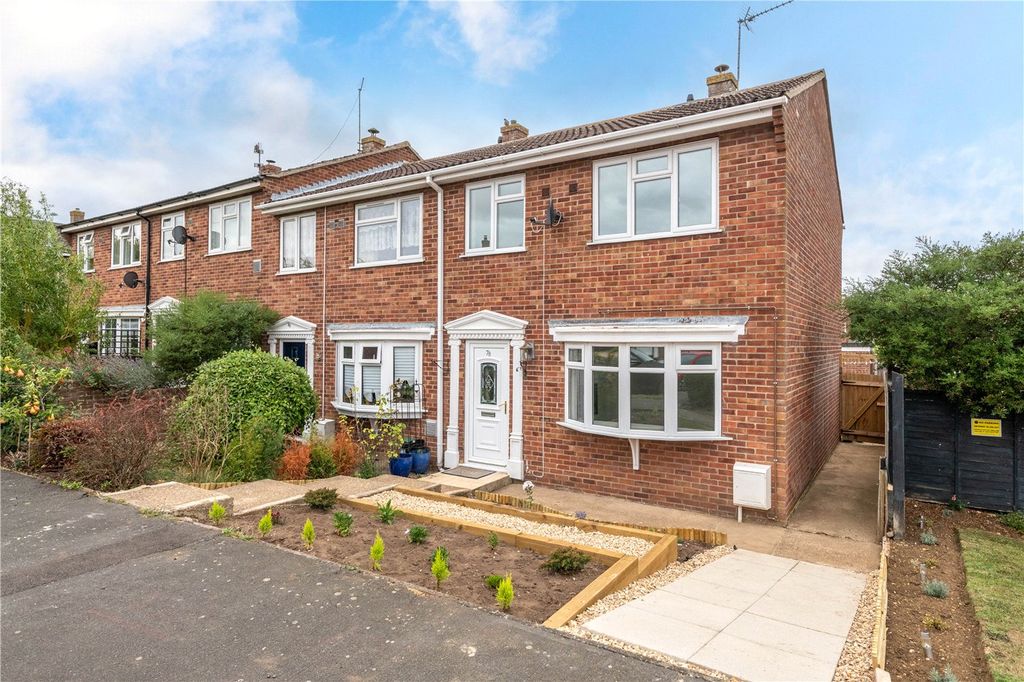 Property photo 1 of 16 Picture No. 02