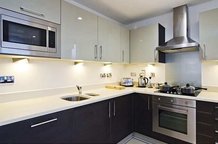 Property photo 2 of 9 Kitchen