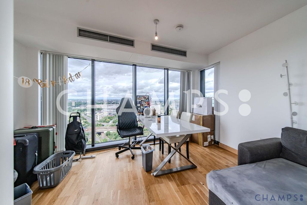 Property photo 1 of 7 2 Bed To Rent, 90 High Street, Stratford, E15