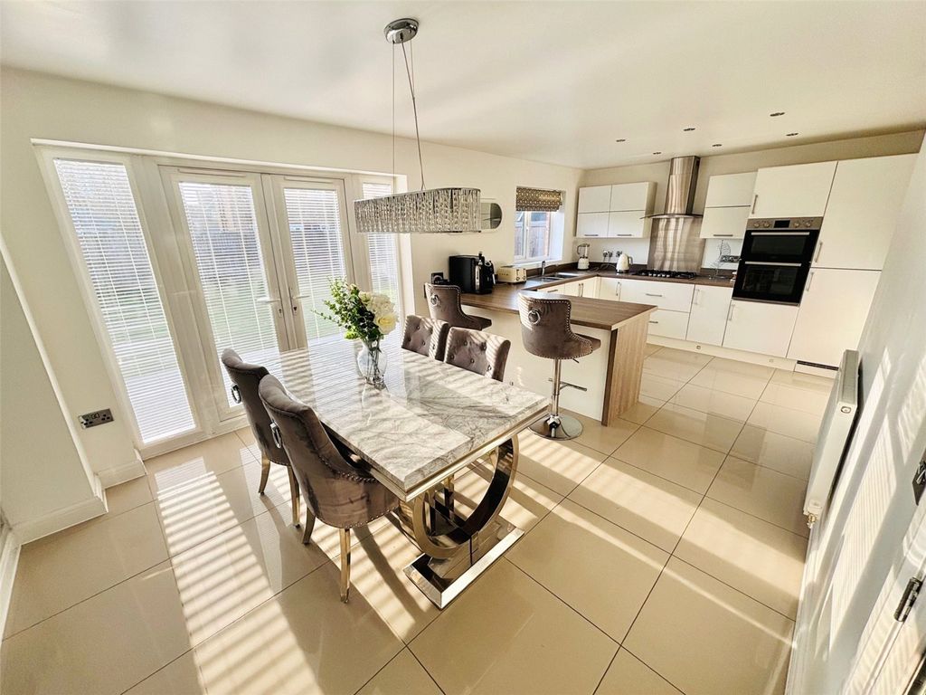 Property photo 1 of 22 Kitchen