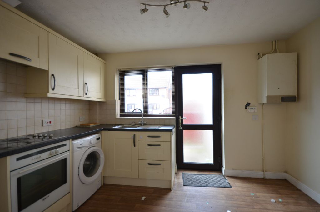 Property photo 2 of 7