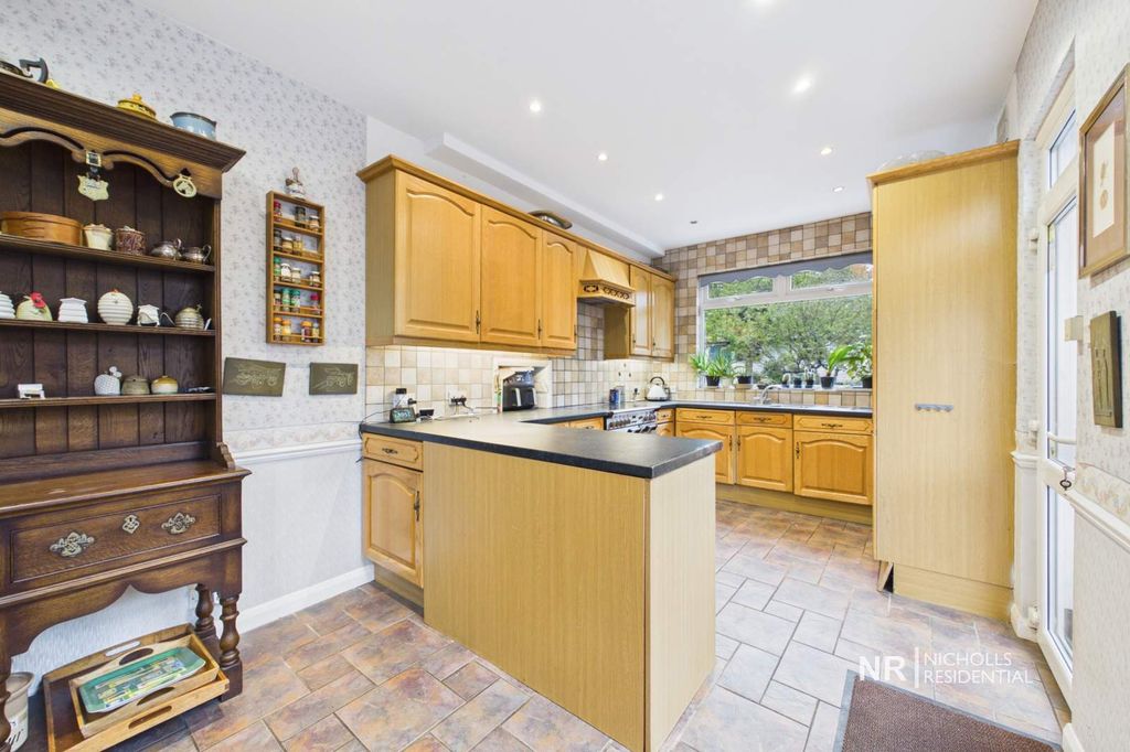 Property photo 2 of 26 Kitchen-Breakfast Room