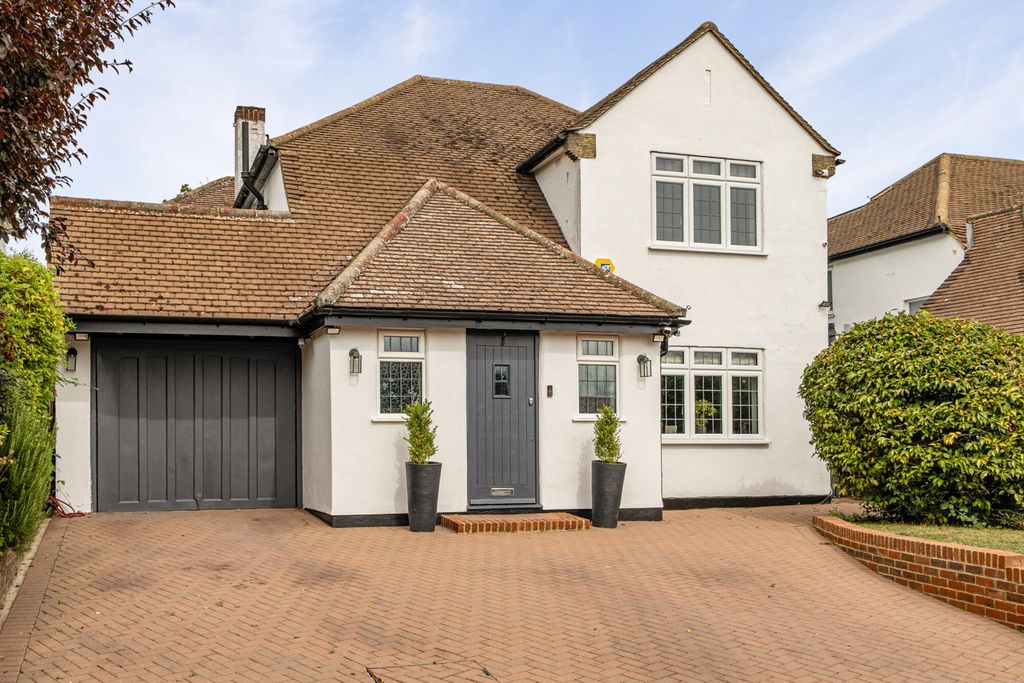 Property photo 1 of 19 1515260-20-6A9964...