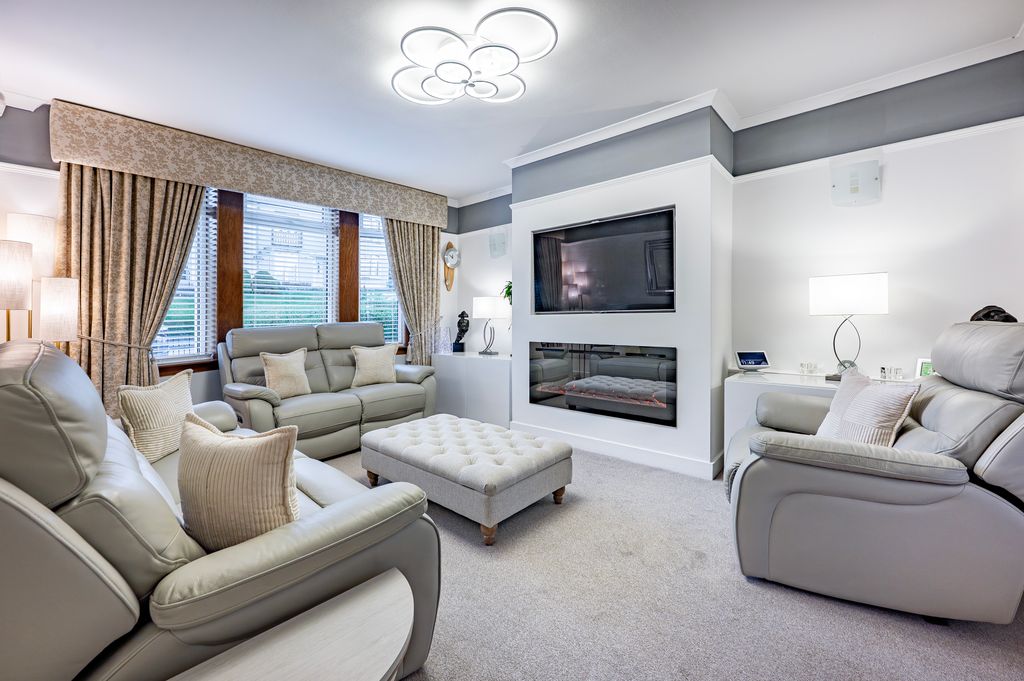 Property photo 2 of 38