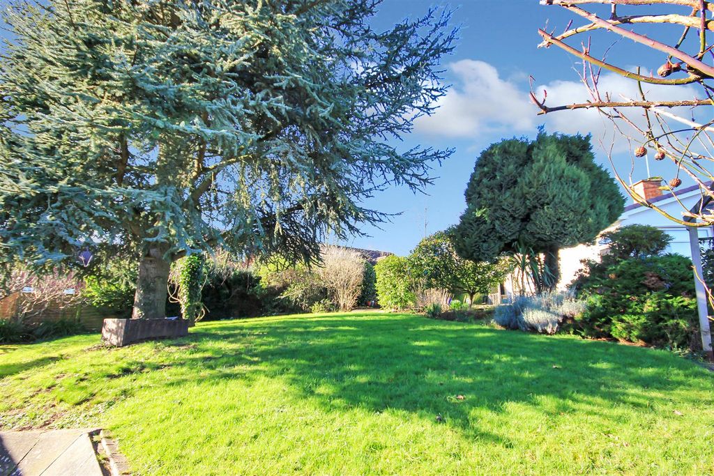 Property photo 2 of 27 Garden 1.Jpg