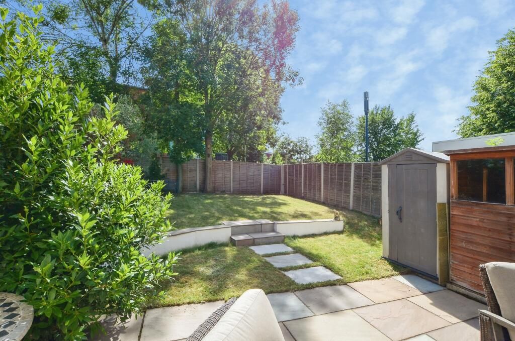 Property photo 2 of 23