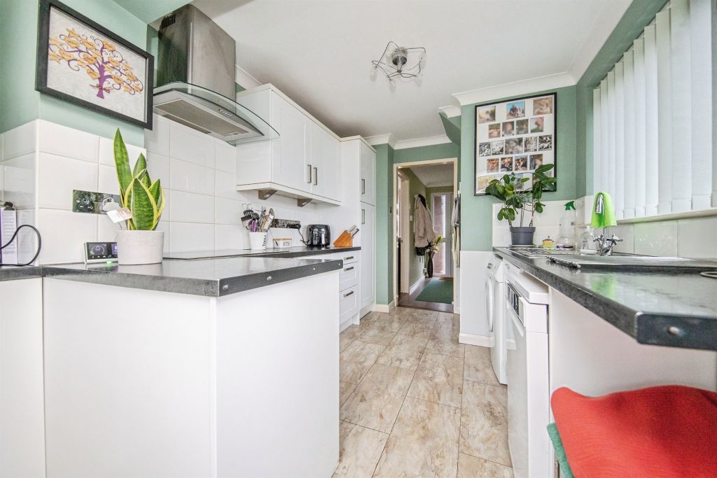 Property photo 3 of 18