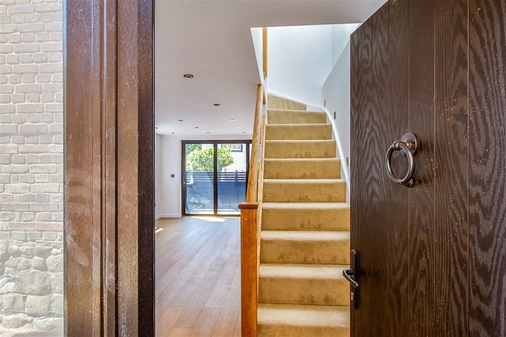 Property photo 2 of 10 External Lifestyle Photograph