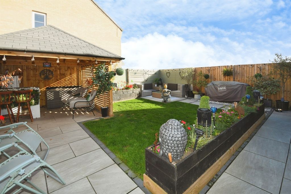 Property photo 3 of 22