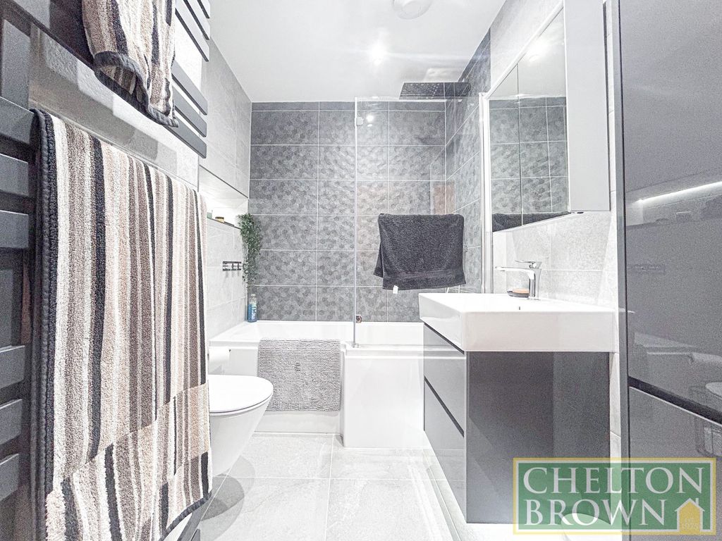 Property photo 3 of 37 Bathroom