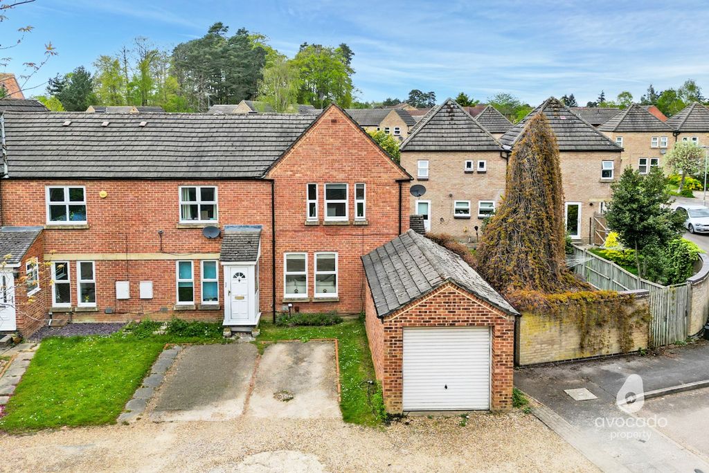 Property photo 1 of 12 5066640