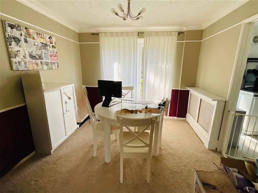 Property photo 2 of 10 Dining Area