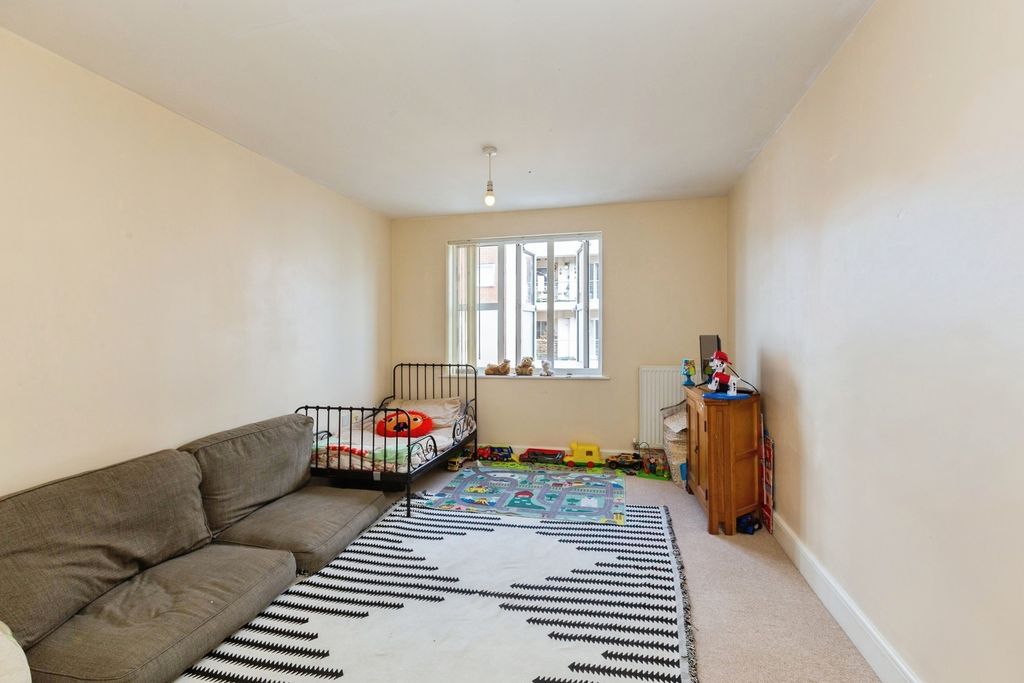 Property photo 2 of 10 Pbox-Img.Jpg