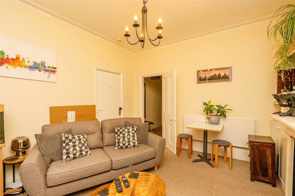 Property photo 2 of 10 Picture No. 20