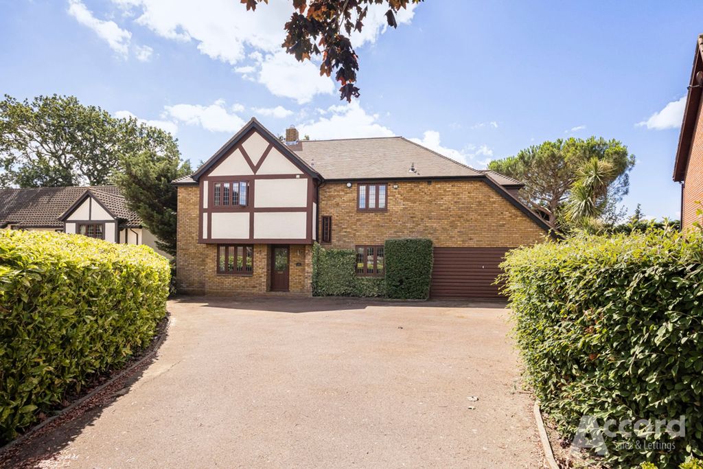Property photo 1 of 28