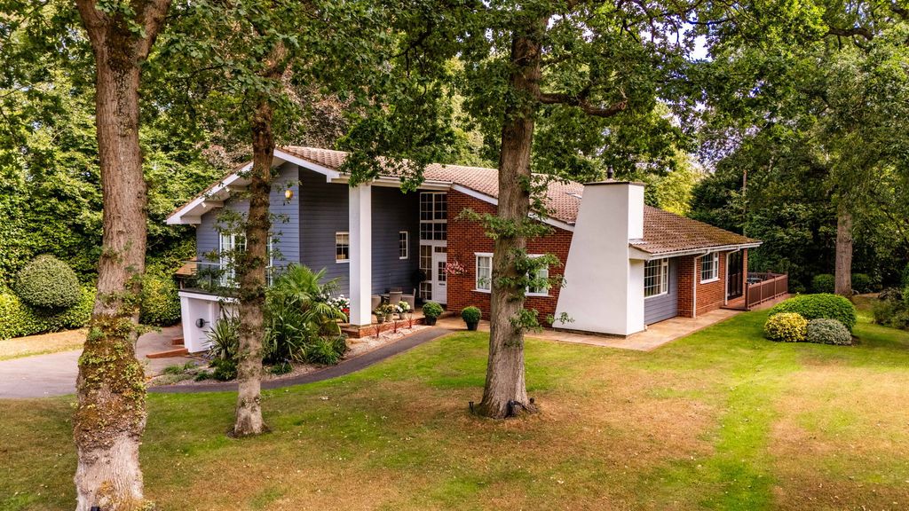 Property photo 1 of 47