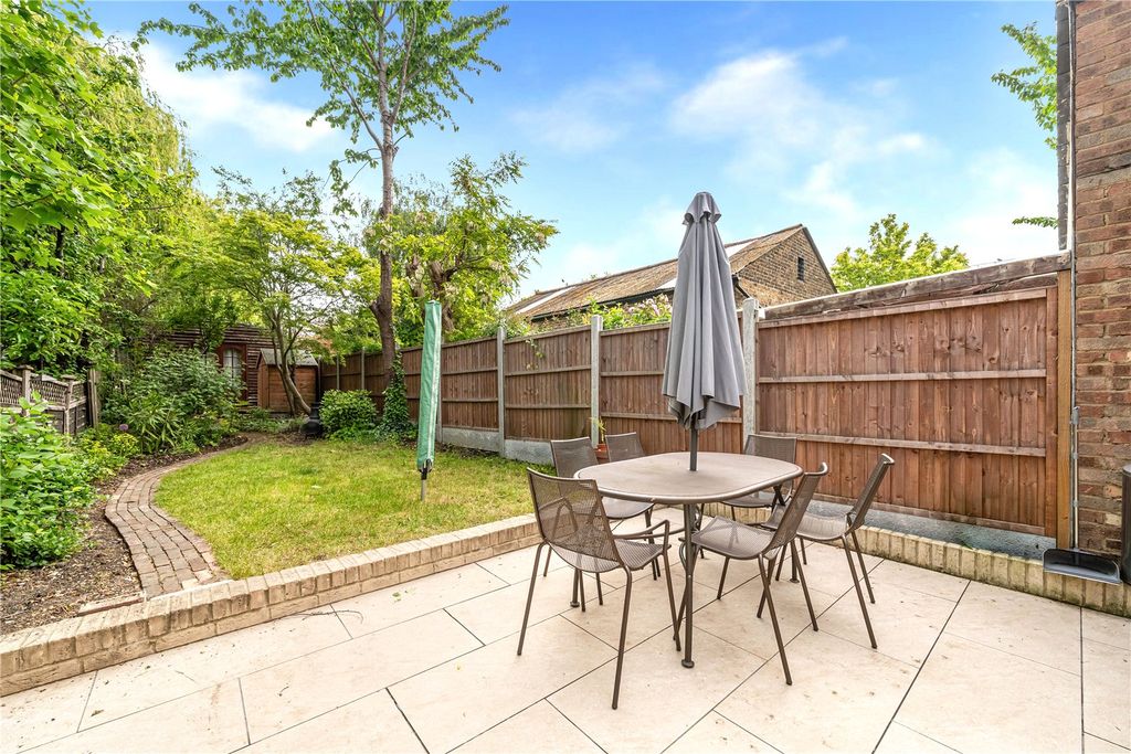 Property photo 3 of 18 Picture No. 22