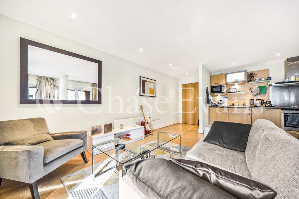 Property photo 2 of 18 Living Area