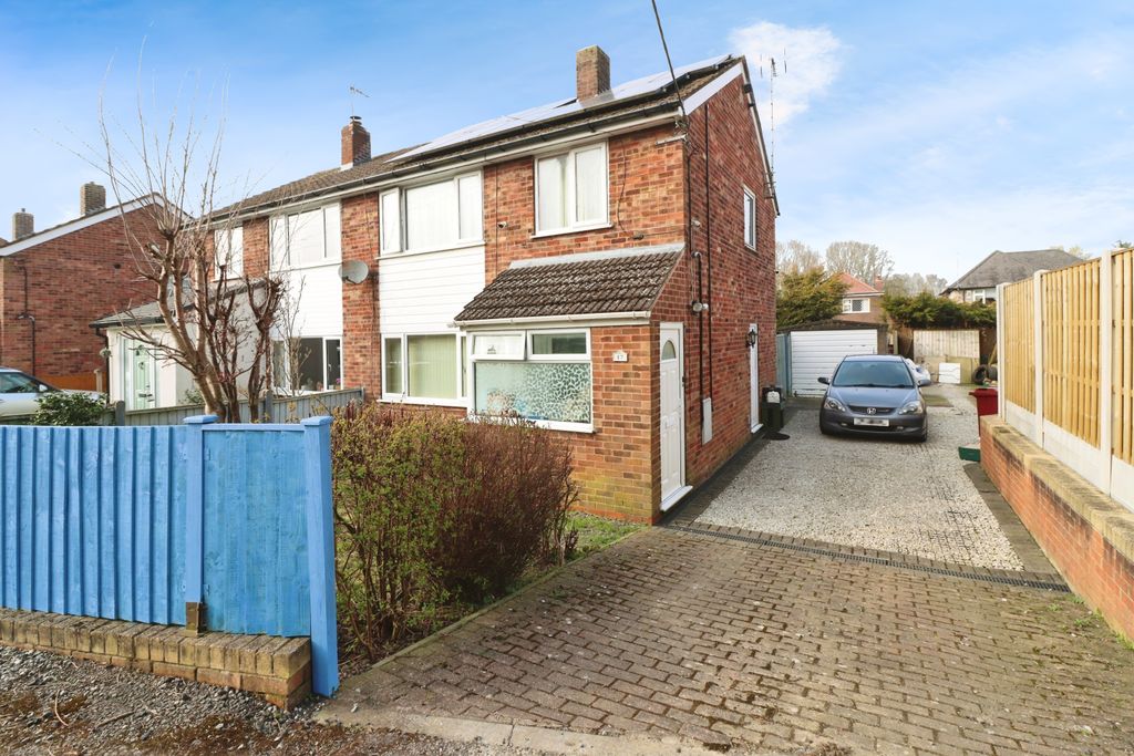 Property photo 3 of 15
