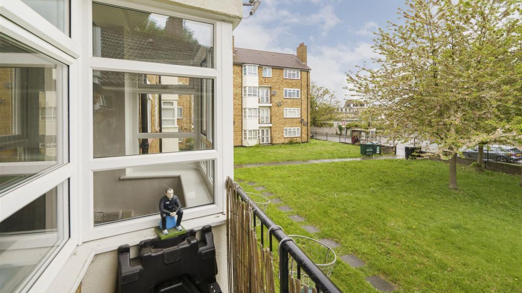 Property photo 3 of 10