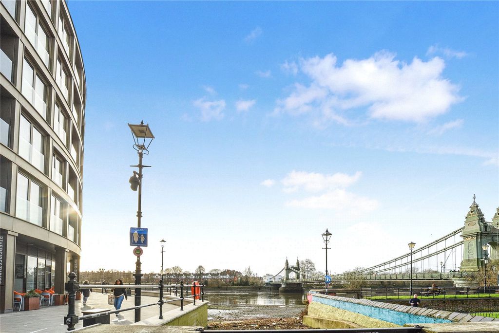 Property photo 1 of 20 Picture No. 03