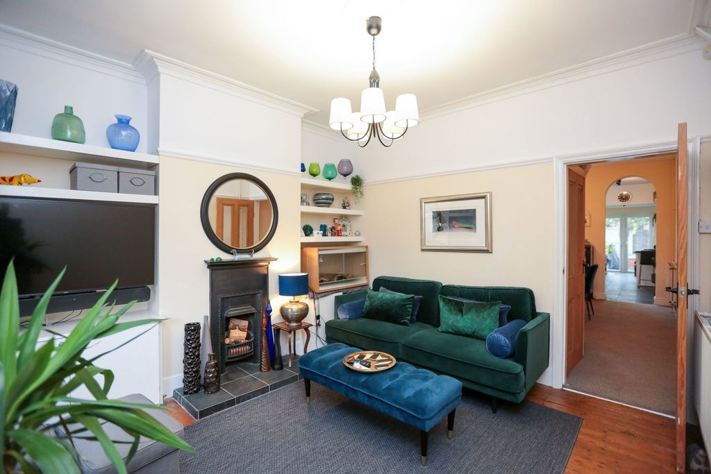 Property photo 3 of 30