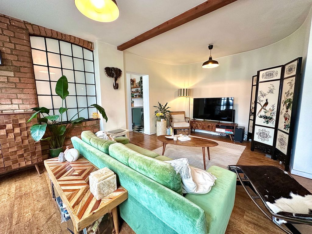 Property photo 2 of 13