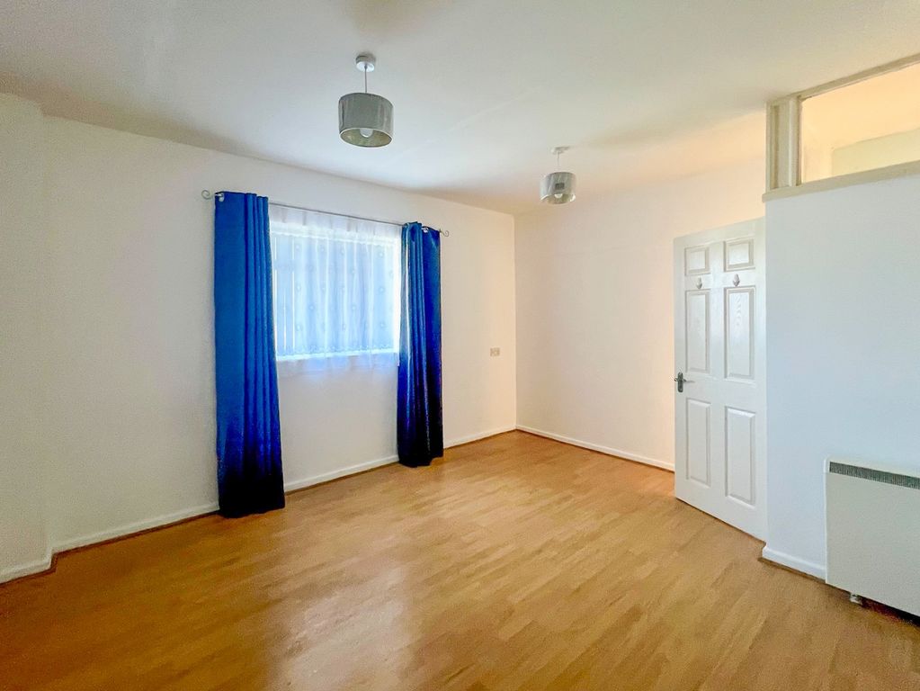 Additional image 12 of 2 bed flat to rentGround Floor 2 Bedroom Flat, Express House, Howsell Road WR14