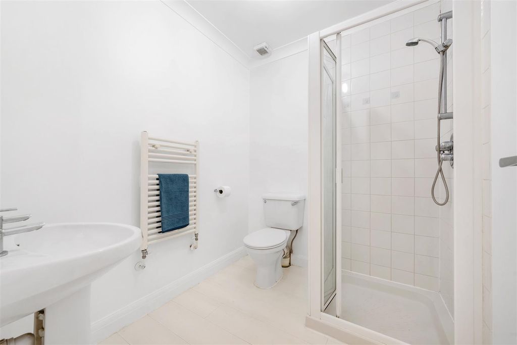 Property photo 3 of 8 Maple Court-7.Jpg