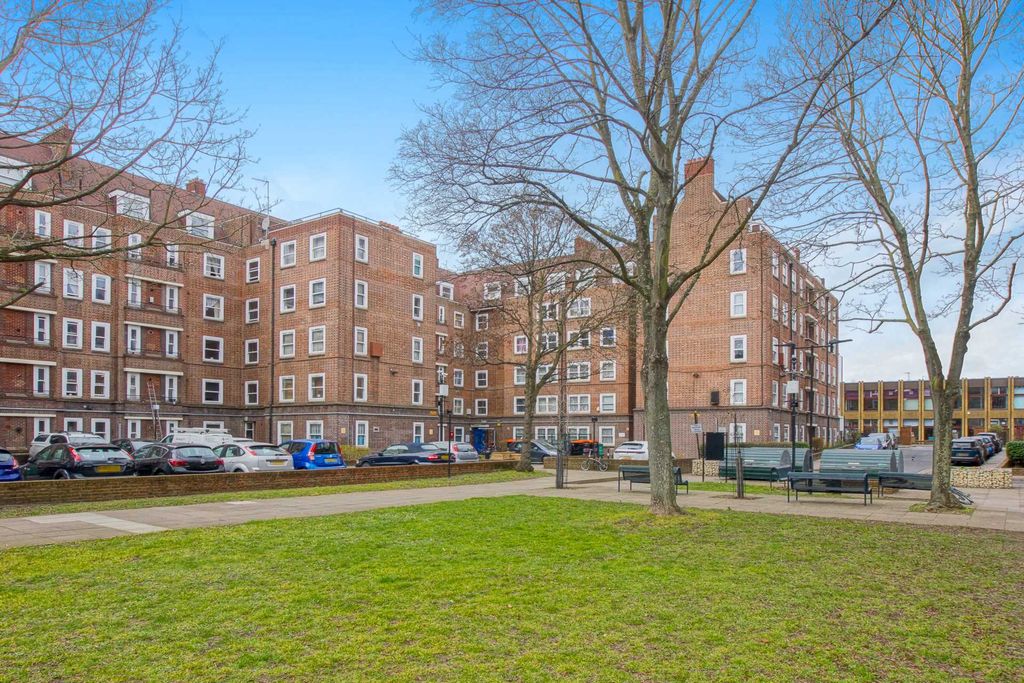 Property photo 2 of 13