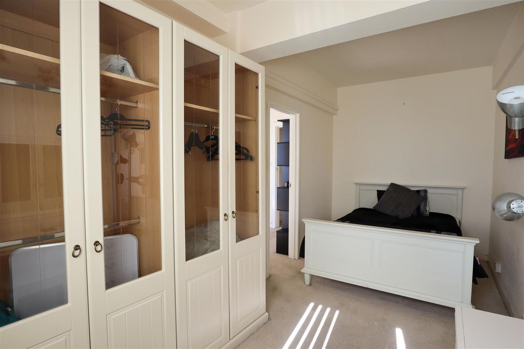 Property photo 3 of 8 Img_0566.Jpg