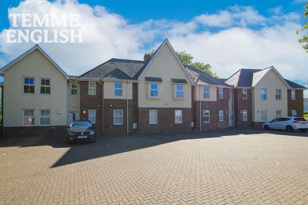 Property photo 1 of 20