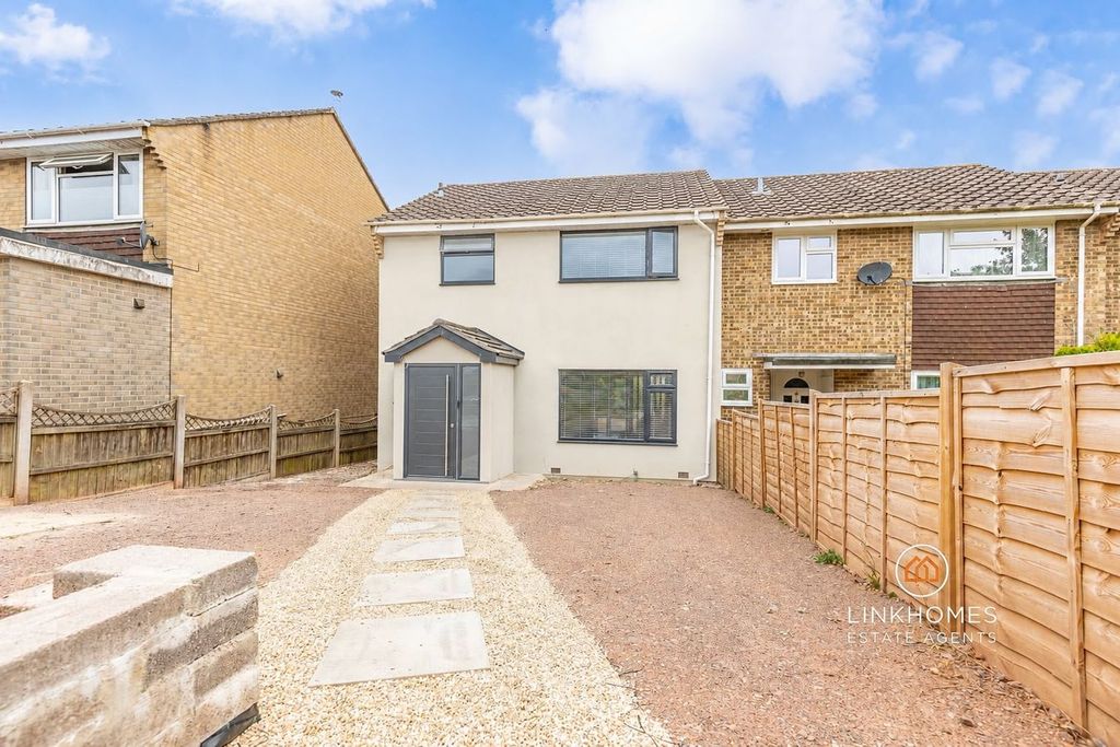 Property photo 1 of 27