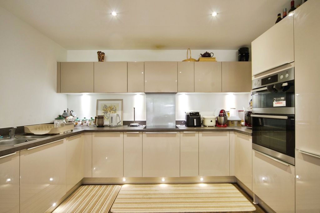 Property photo 3 of 16 Pbox-Img.Jpg