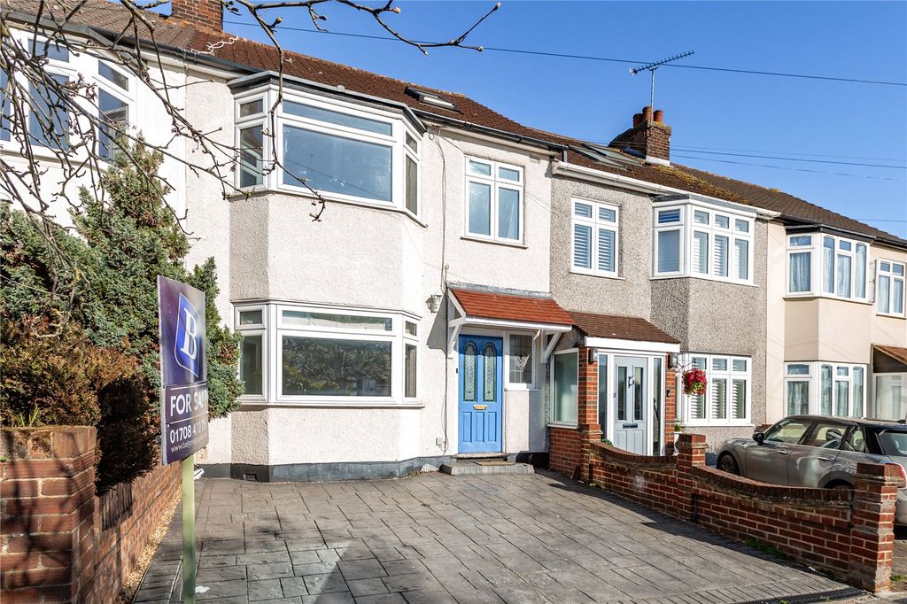 Property photo 1 of 12 Front