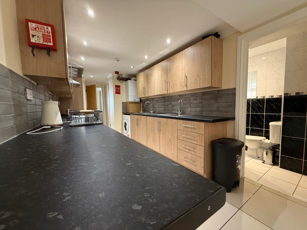 Property photo 2 of 19 Call 02920 668585 To Secure Your Viewing _18