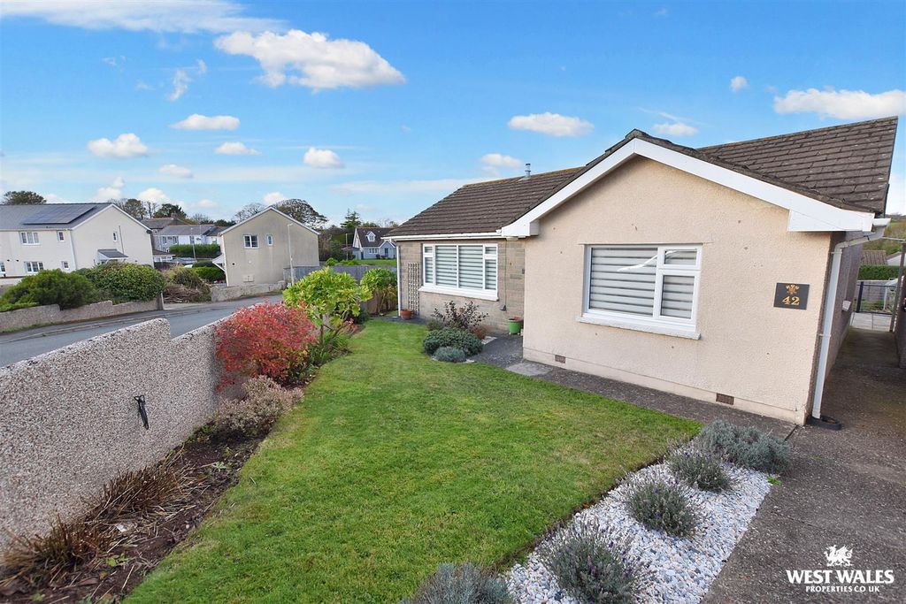 Additional image 18 of 3 bed detached bungalow for saleSilverstream Drive, Hakin, Milford Haven SA73