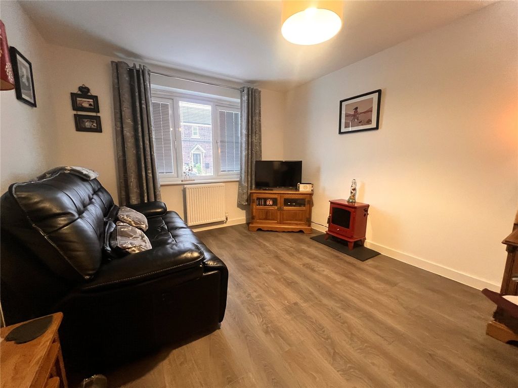 Property photo 3 of 11 Picture No. 05